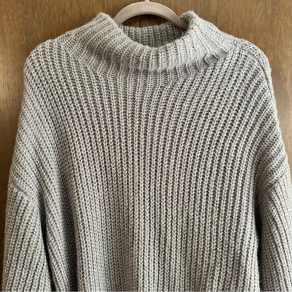 Alfani Women’s Holiday Cowl Neck Acrylic Grey Metallic Knit Sweater XL - Picture 3 of 9